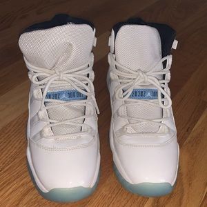 Jordan 11 Retro (Legend Blue)